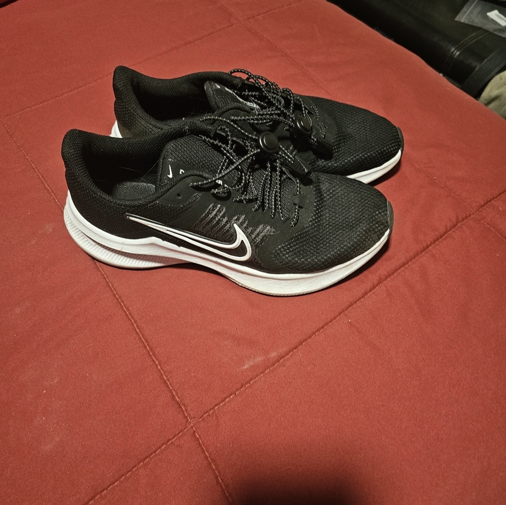 Women's nike sneakers